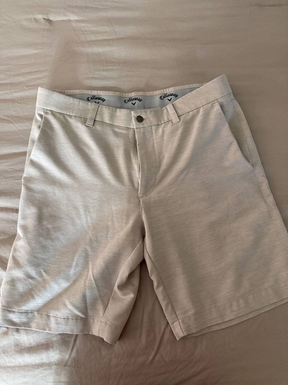 Callaway Men's Light Beige Flat Front Golf Shorts